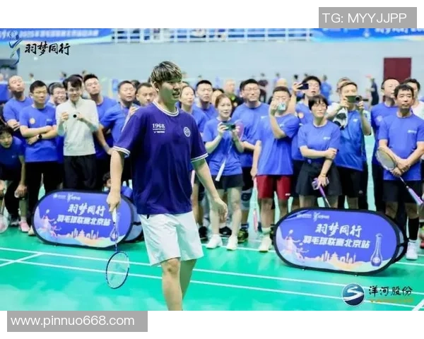 城市联赛特别报道：探索成都羽毛球队的崛起与辉煌历程